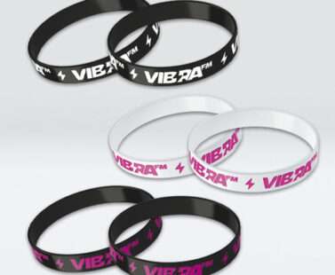 Set di sei braccialetti con logo Radio Vibra FM