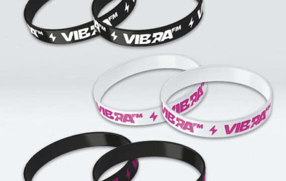 Set di sei braccialetti con logo Radio Vibra FM
