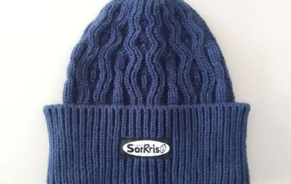 Berretto blu con pattern Radio Sorrriso