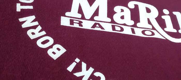 dettaglio Felpa Bordeaux con logo Radio Marilù