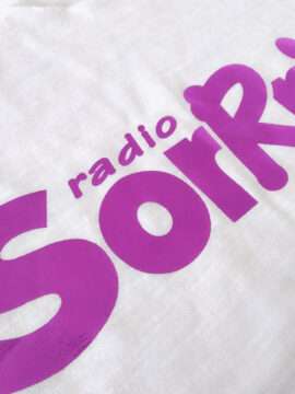 T-shirt Bianca Fucsia - Radio Sorrriso