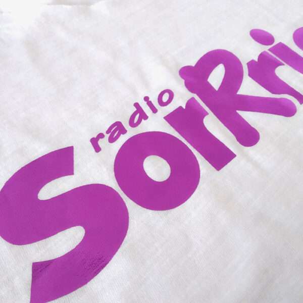 T-shirt Bianca Fucsia - Radio Sorrriso