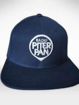 Cappellino blu con logo Radio Piterpan in bianco
