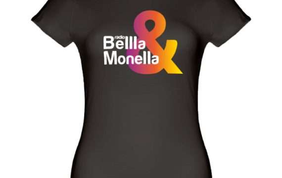 T-shirt nera donna con logo di Radio Bellla & Monella in bianco e & sfumato come un tramonto